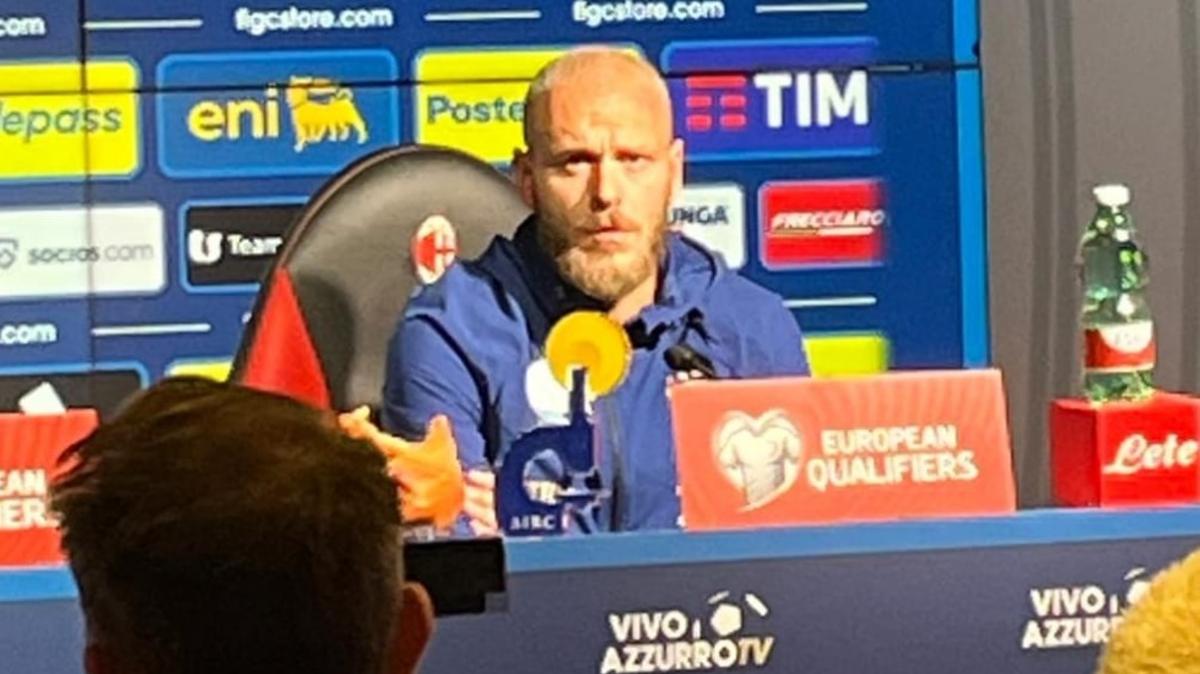 Dimarco: "Esposito giovane e forte, va lasciato crescere senza pressioni. Avrà inciampi e noi lo aiuteremo"