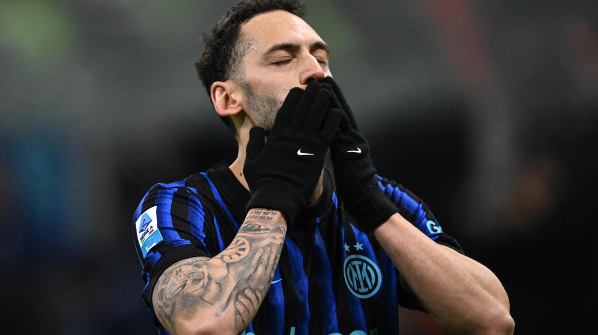 GdS - Calhanoglu-Inter, senza rinnovo sarà addio. Dialoghi in primavera: si studia il prolungamento di un anno con opzione 