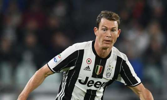 Lichtsteiner: "Obiettivo UCL. Inter? Non mi piace..."