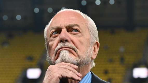 Napoli, tifosi interisti chiedono foto a De Laurentiis. Il presidente replica: "Ma se..."