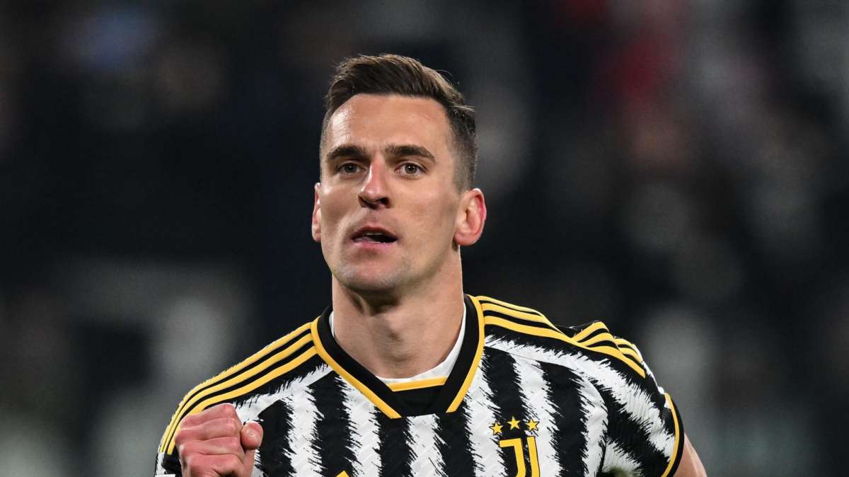 TS - Milik lascia in 10 la Juve e manda in crisi Allegri in vista dell'Inter. Ma a Torino il VAR funziona...