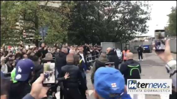 VIDEO - Blitz di Materazzi al Baretto: si scalda l'ambiente dalle parti di San Siro 