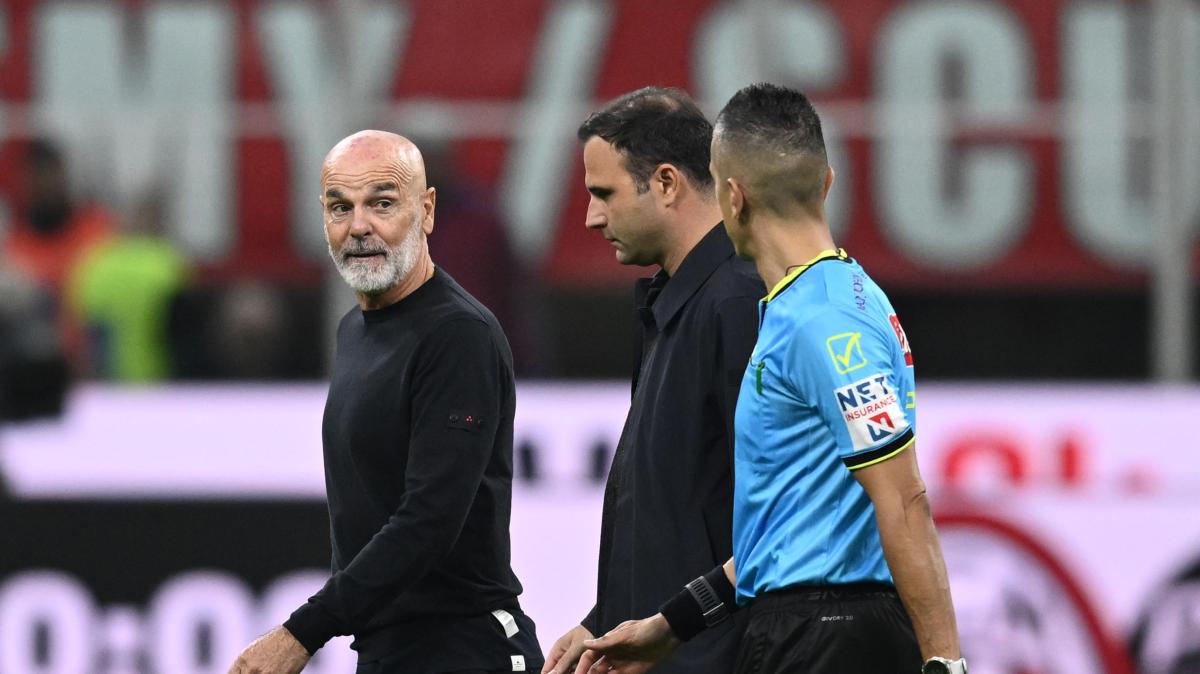 Rigore su Gimenez, Pioli: "Tutti i giocatori inizieranno a buttarsi a terra. Se al primo contatto metti le mani in faccia..."