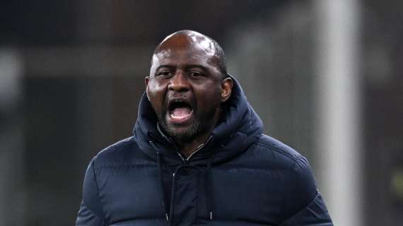 Genoa, Vieira difende Pinamonti: "È un momento passeggero. Abbiamo fiducia in lui"