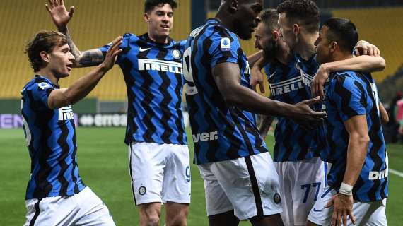 Una doppietta a Parma lancia l'Inter verso l'Atalanta. Conte come Guardiola?