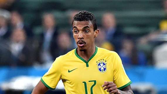 Barça: tentazione Luiz Gustavo, ma per Luis Enrique...