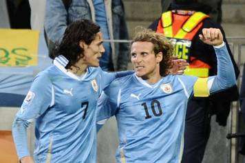 Cavani presenta Forlán: "Ha qualità indiscutibili"