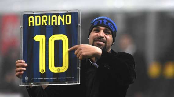 Adriano fa 36 anni, l'Inter: "Mix unico di tecnica e strapotere fisico, tanti auguri Imperatore"