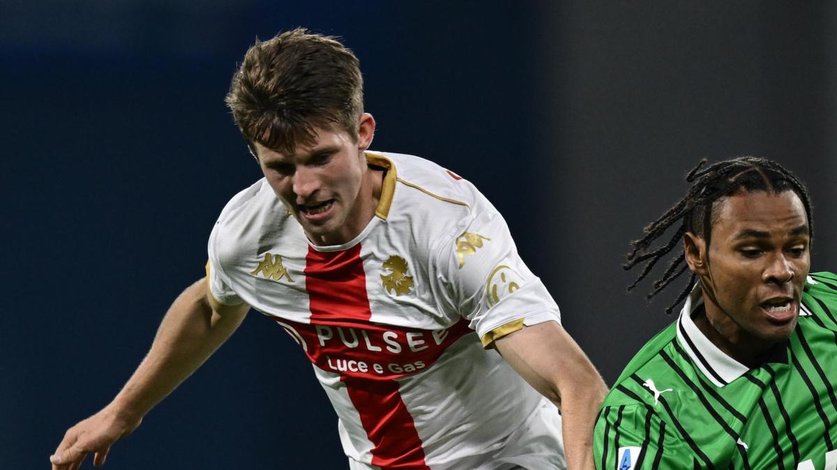 Qui Genoa - Allenamento sotto gli occhi della dirigenza: De Rossi ritrova Frendrup e Gronbaek per l'Inter