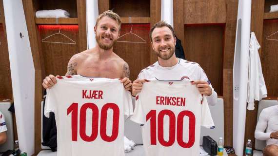 La Federcalcio danese celebra Eriksen e Kjaer: "Due nuovi membri del club dei 100"