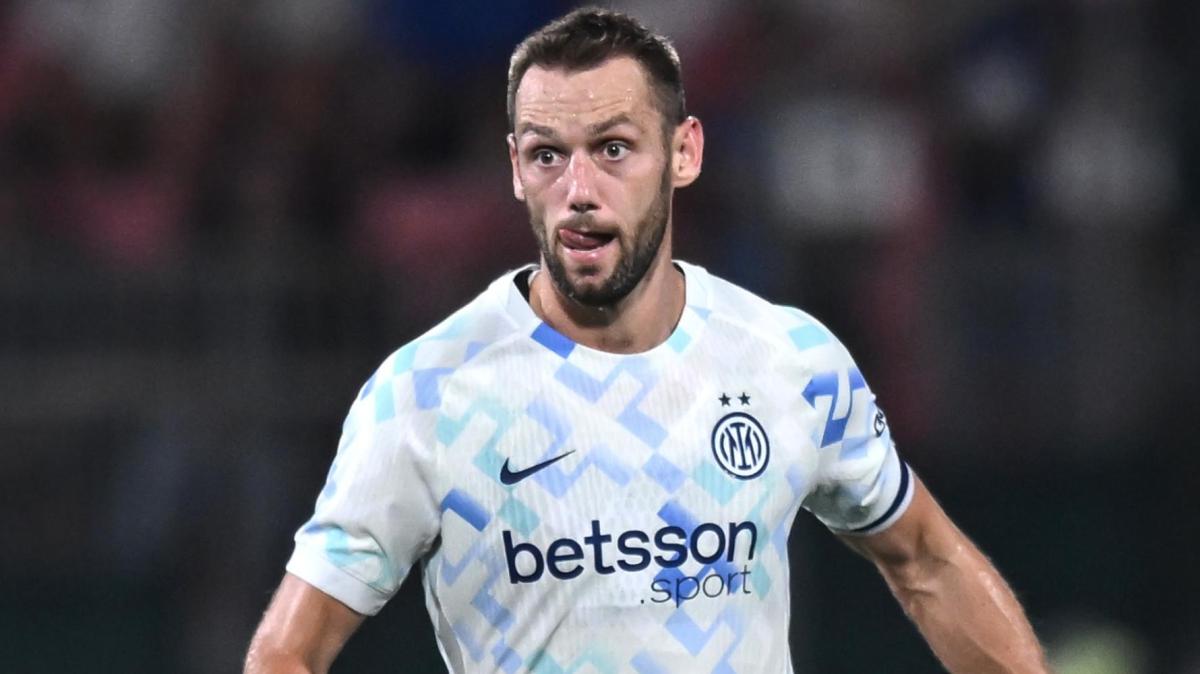 GdS - Da Acerbi a Sommer: le scadenze spingono la rivoluzione estiva. L'addio di De Vrij può essere anticipato 