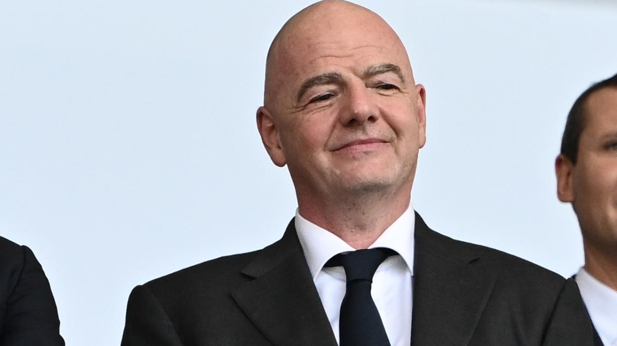 La FIFA annuncia 'colloqui proficui' con i rappresentanti di 30 sindacati dei giocatori. FIFPRO: "Non siamo stati invitati"