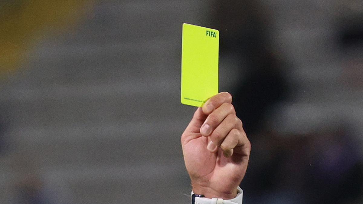 VAR, IFAB al lavoro: si valuterà la possibilità di intervenire per una seconda ammonizione errata