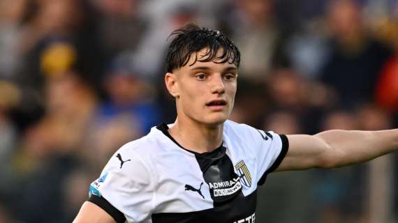 SM - Inter, occhio a Leoni: sul difensore del Parma spunta il Liverpool che offre più dei milanesi