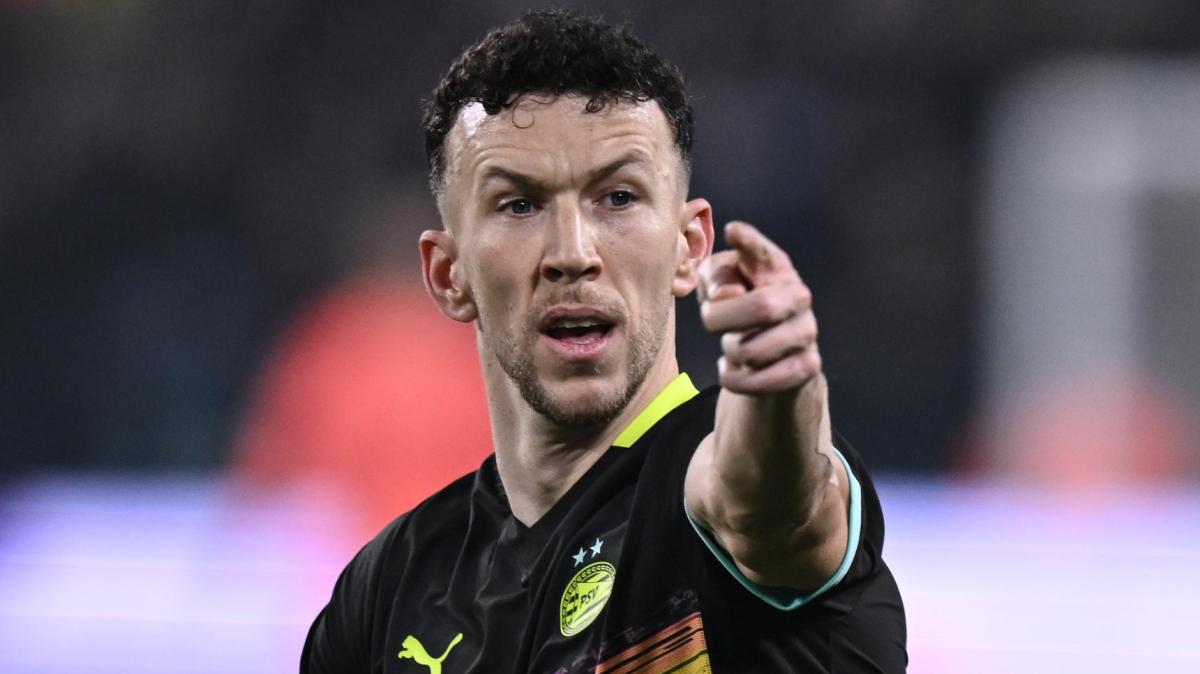 PSV, infortunio per Perisic? Bosz chiarisce: "L'ho sostituito perché abbiamo solo due giorni di riposo prima del NAC Breda"