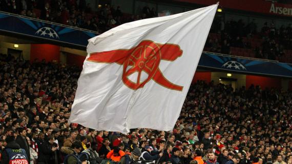 Martinelli risponde ad Haaland: l’Arsenal agguanta il City, ma esulta il Liverpool