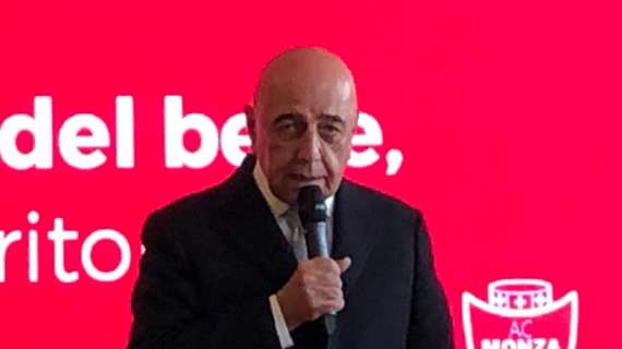 Galliani: "Se vogliamo il bene del calcio dobbiamo applicare le normative Uefa: se hai 13 giocatori, devi giocare"