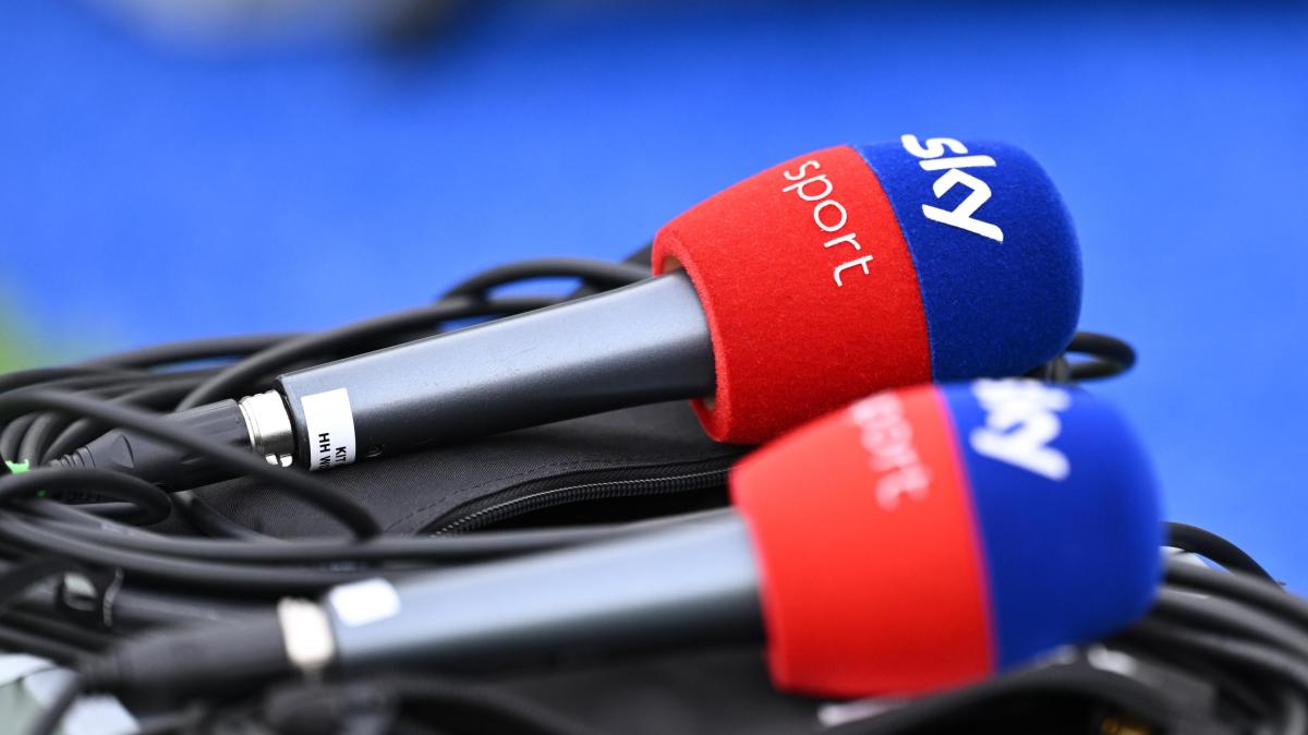 Reuters - Sky chiede 1,9 mld di euro di risarcimento danni a TIM e DAZN