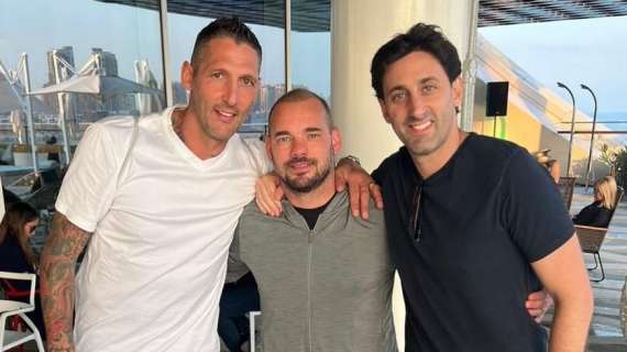 Tre tripletisti al Mondiale, Milito con Materazzi e Sneijder: "Un po' di Inter in Qatar, bello vedervi"