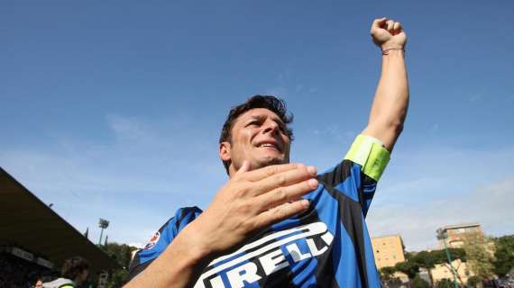Ryan Giggs incorona Zanetti: "Che capitano!"