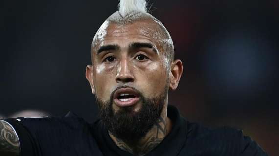 UFFICIALE - Dopo quasi vent'anni, Arturo Vidal riabbraccia il Colo Colo: "Il re torna a casa"