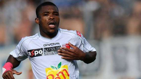 Serey Die con la maglia del Sion