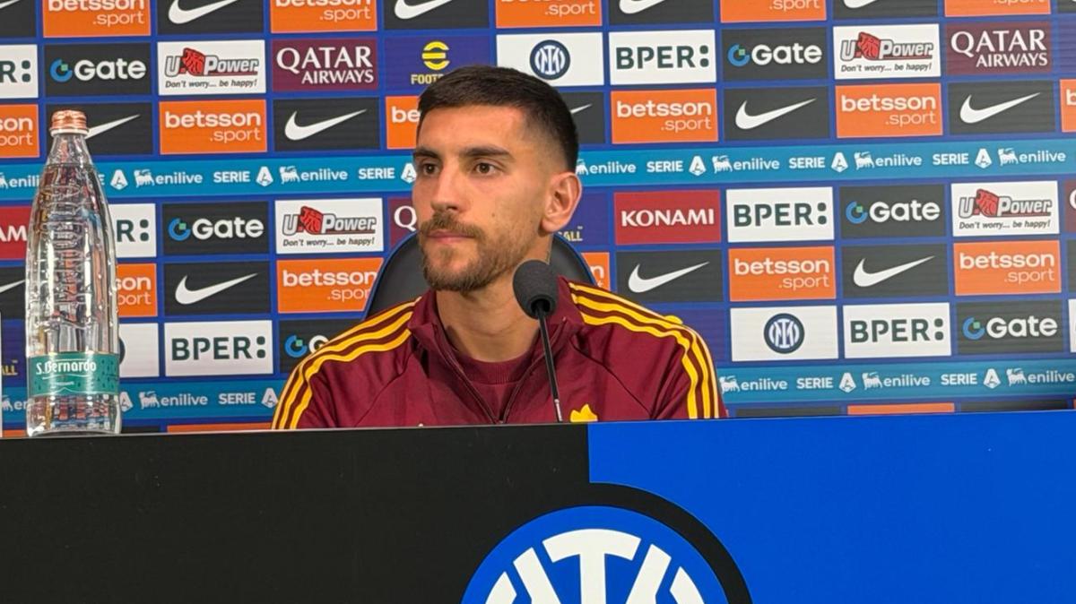 Roma, Pellegrini in conferenza: "Il gol di Calhanoglu ci ha tagliato le gambe, sul 3-1 il crollo. Mkhitaryan? Speciale"