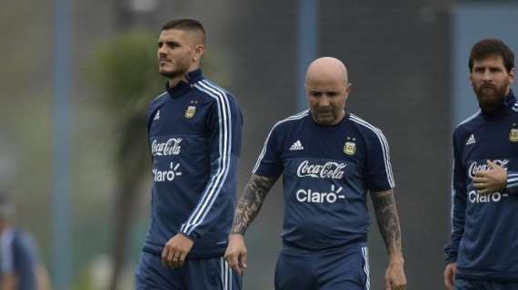 Sampaoli: "Icardi ha un problema fisico, si allena  con un po' di dolore"