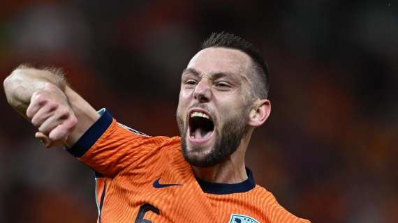 De Vrij ritrova il gol in Nazionale dopo sei anni: "Una notte da ricordare, il sogno continua"