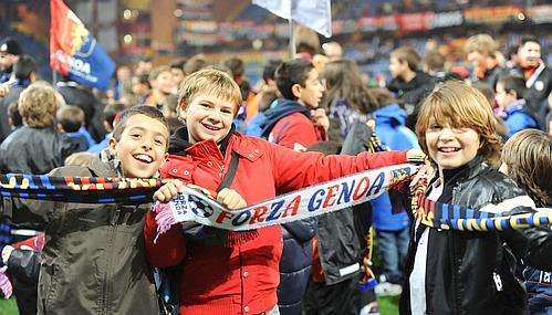 Cento bambini genoani in visita a San Siro