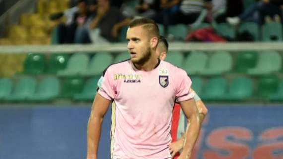 Serie B, il Palermo cade a Crotone: 3-0, Puscas in campo solo nel finale