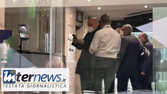VIDEO - Via all'Assemblea di Lega, l'arrivo dei dirigenti dell'Inter