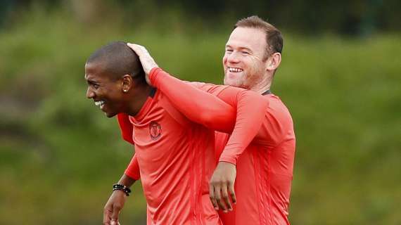 Rooney allenatore del Derby, Young si complimenta: "Tutto il meglio per il tuo prossimo capitolo, amico"