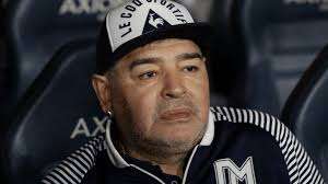 Uefa, un minuto di silenzio per Maradona prima dei match di Champions ed Europa League