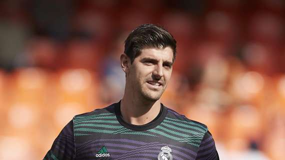 La smentita di Courtois: "La fascia da capitano non è un capriccio, ho chiarito con Lukaku. Via dal ritiro per infortunio"