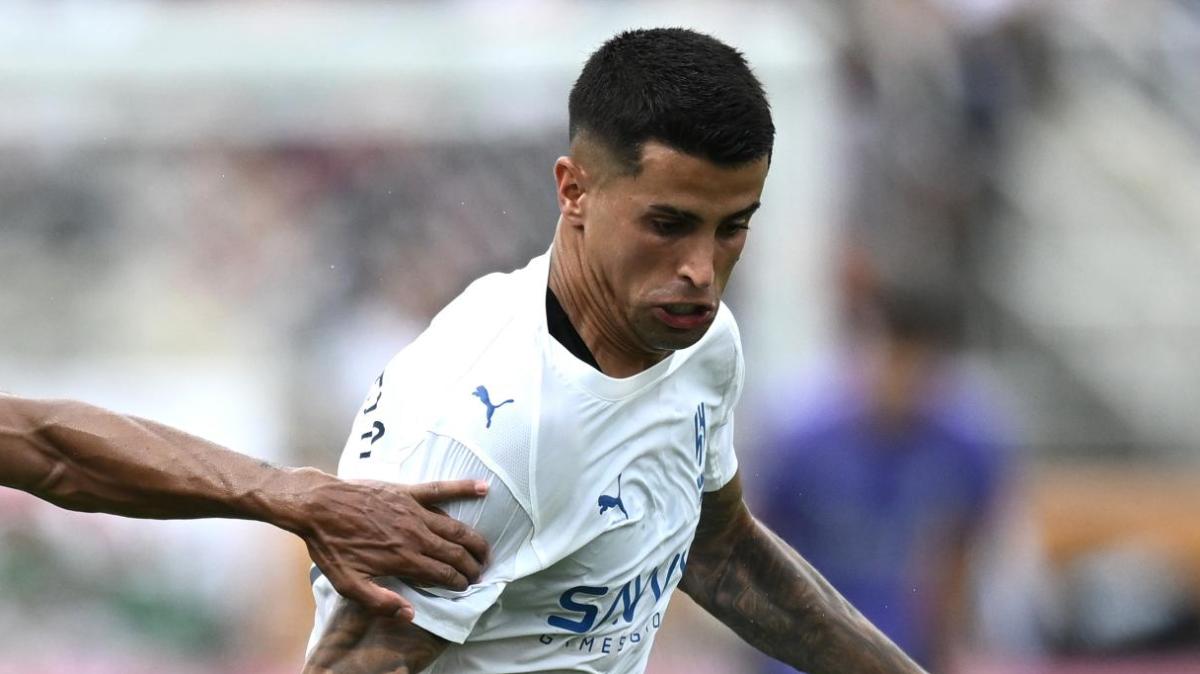 SM - Cancelo, l'Inter confida di riportarlo a Milano. Dialogo con l'Al Hilal: manca ancora accordo, ma..