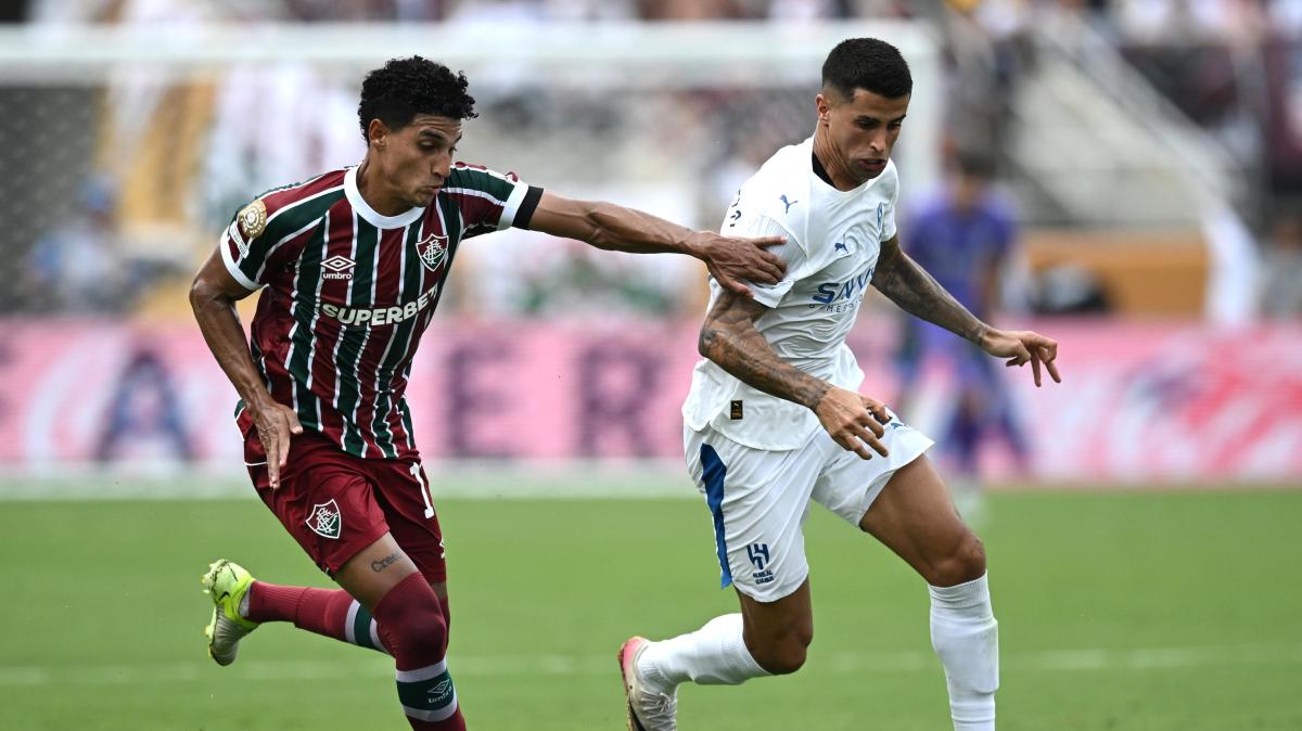 Cancelo-Inter, ore di attesa: l'esterno portoghese si allena regolarmente con l'Al Hilal e lo staff di Inzaghi