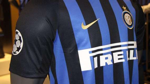 L'Inter ripresenta la maglia con la patch della Champions: "Quanto è bella?"