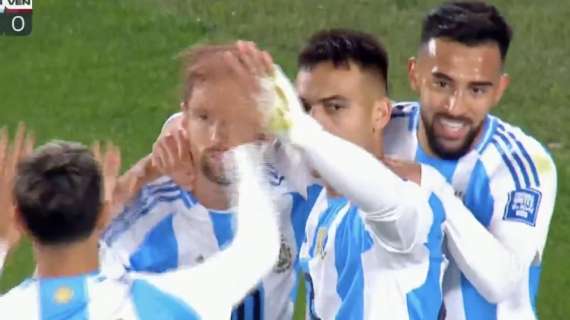 Lautaro omaggia Messi dopo il gol al Venezuela: "Serata emozionante e da ricordare per quello che Leo significa"