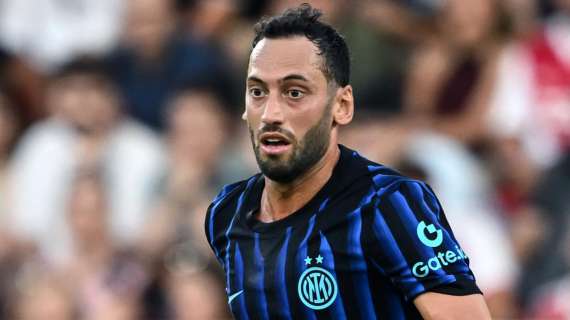 GS - Calhanoglu via dall'Inter solo per cifre clamorose. Con Chivu si prepara un 'aggiornamento'