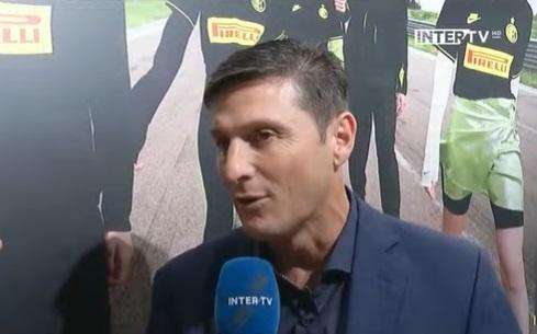 Zanetti: "Nessuno ama la squadra come i tifosi dell'Inter. Speriamo tutti di dare loro grandi soddisfazioni"