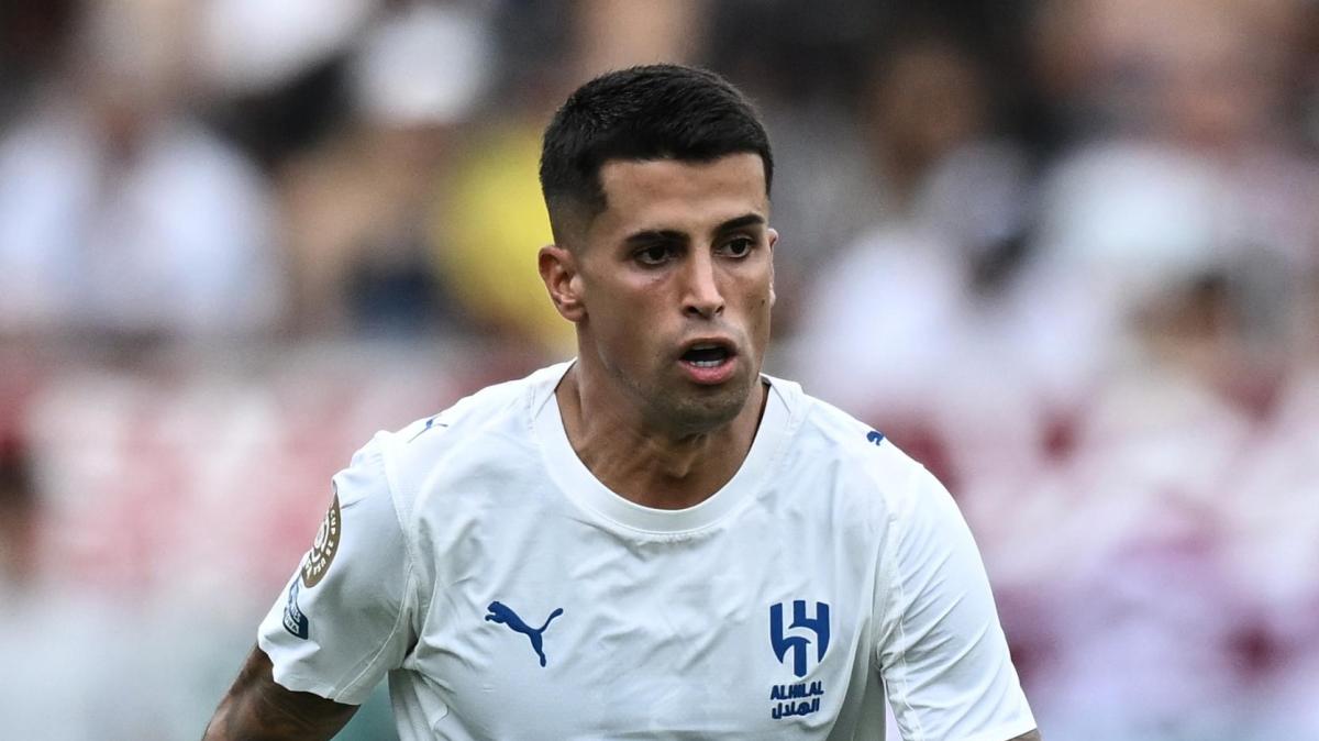 GdS - Cancelo-Inter sempre più vicini: accordo con l'Al-Hilal trovato. Inzaghi fa spazio ad Acerbi. E De Vrij...