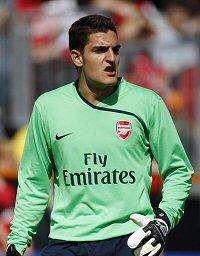 Mannone: "Sogno il Milan, ma ammiro Julio Cesar!"