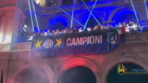 VIDEO - I tifosi acclamano Beppe Marotta: "Salta con noi!"