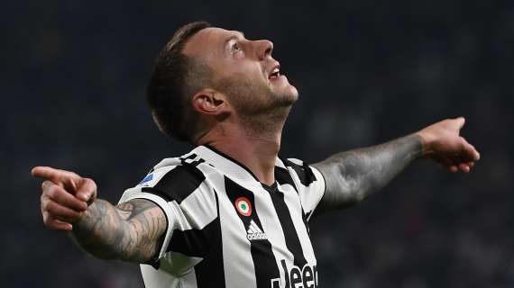 Bernardeschi: "La Juve lassù non mi sorprende, senza coppe sarà fastidiosa per l'Inter fino all'ultimo"