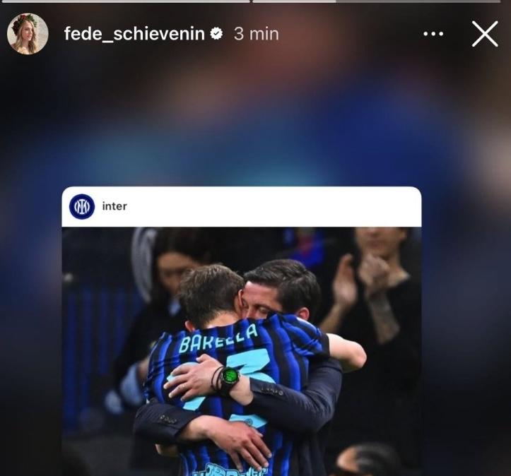 Tutto il Meazza con Bastoni, la moglie di Barella: "Sempre dalla tua parte. E dalla vostra"