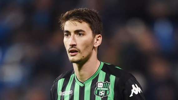 Il Sassuolo sbanca il Bentegodi: un gol di Djuricic piega l'Hellas Verona