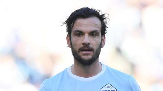 Parolo: "La lotta Champions? La Lazio a fari spenti..."