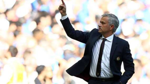 Mou attacca la Premier: "Non gliene importa dell'Europa. Quando ero all'Inter i club italiani erano aiutati"