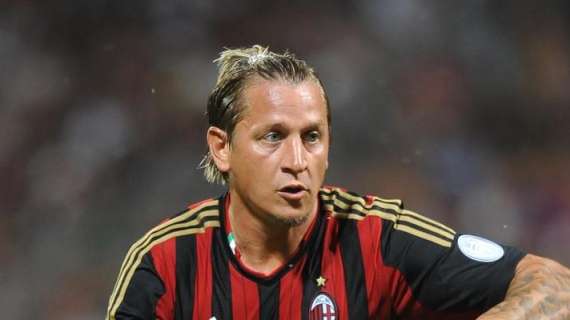 Mexes: "Silvestre è bravo, se arriverà farà bene"